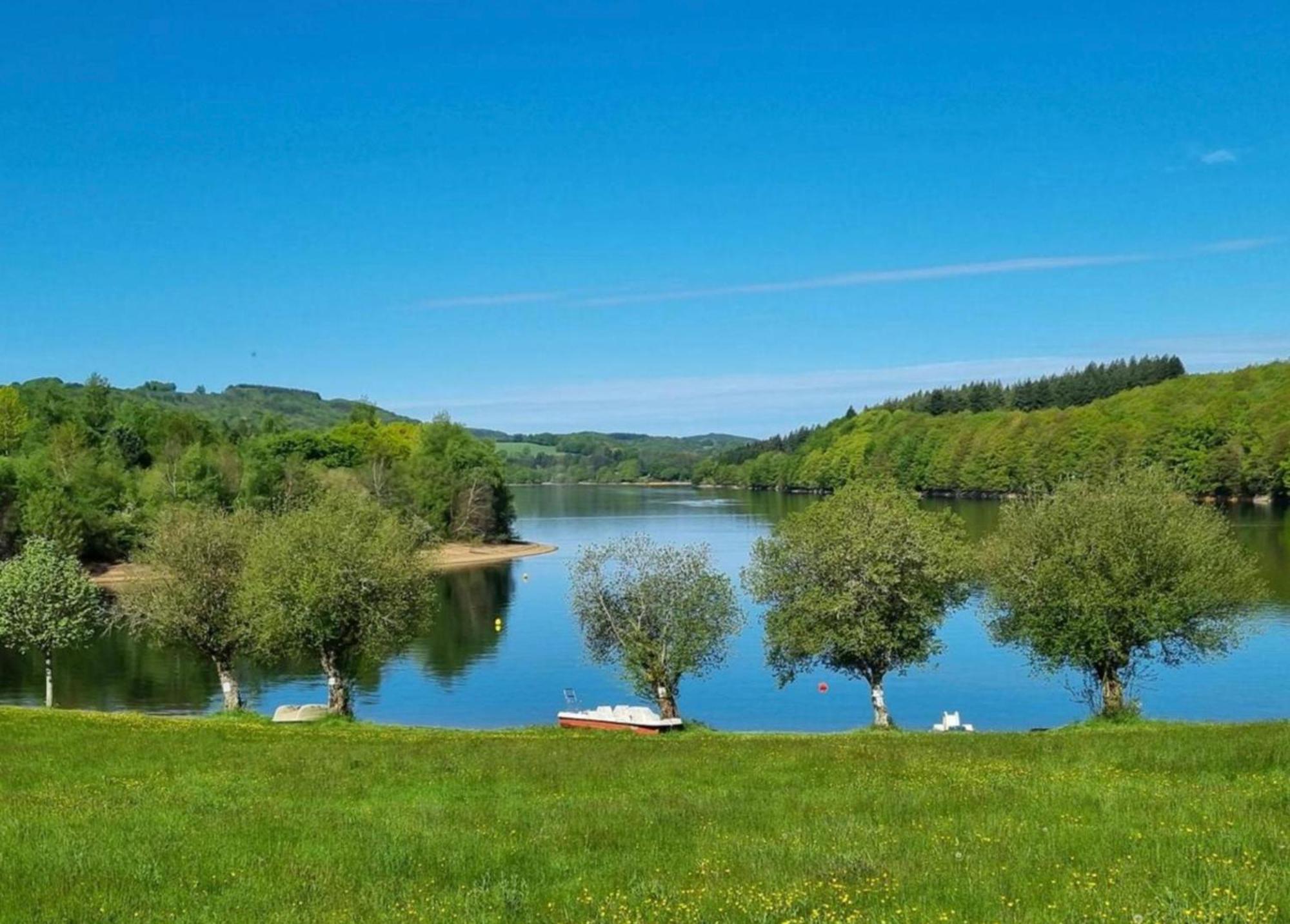 Hotel Les Tables Aux Vaches Raviege La Salvetat-sur-Agout Exteriér fotografie