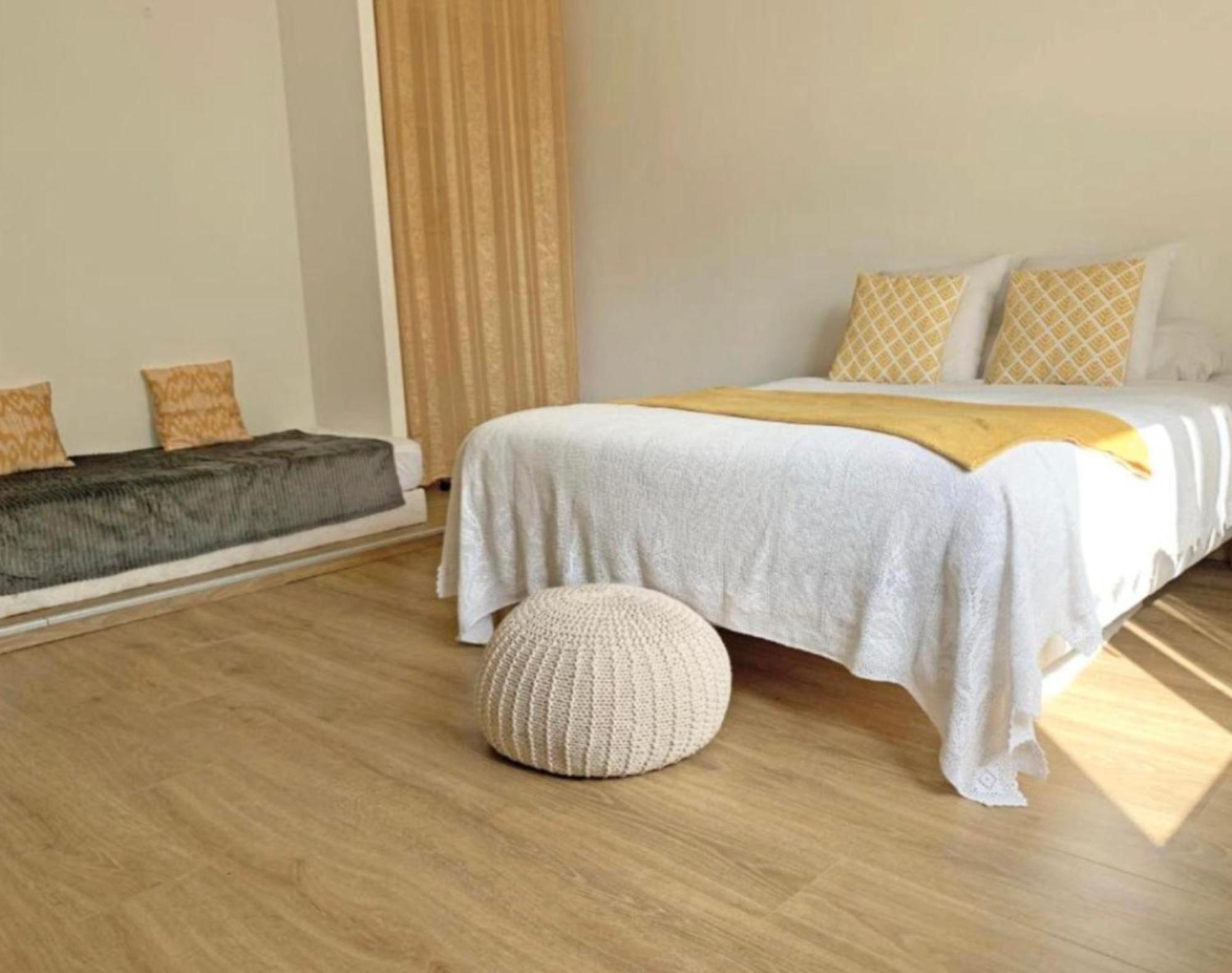 Hotel Les Tables Aux Vaches Raviege La Salvetat-sur-Agout Exteriér fotografie