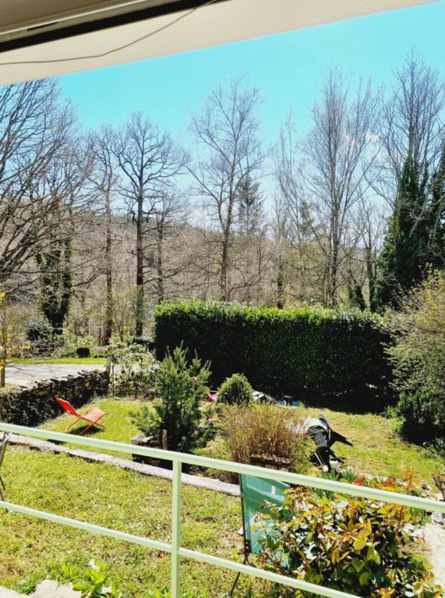 Hotel Les Tables Aux Vaches Raviege La Salvetat-sur-Agout Exteriér fotografie